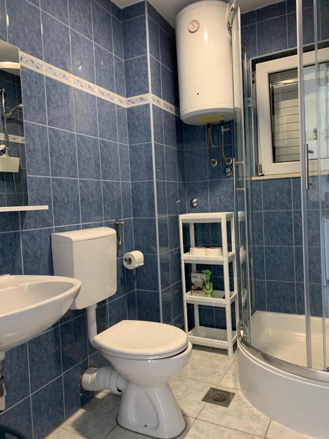 Apartments Villa Ohana Каштела Экстерьер фото