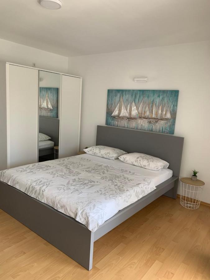 Apartments Villa Ohana Каштела Экстерьер фото