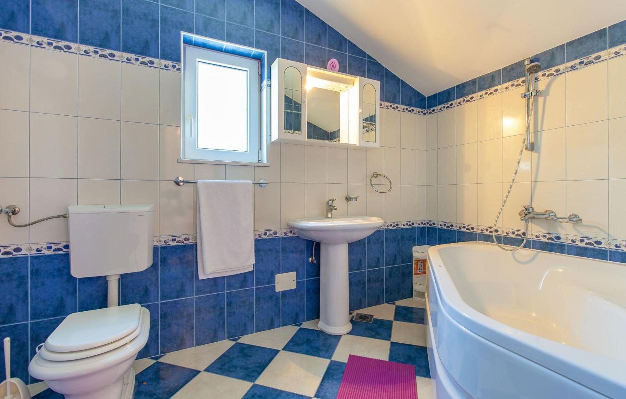 Apartments Villa Ohana Каштела Экстерьер фото